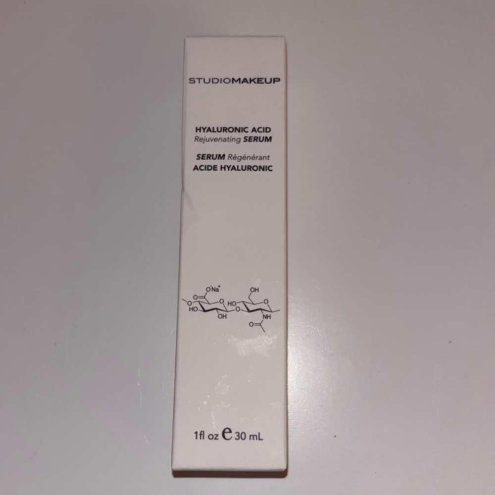Studiomakeup: Hyaluronic Acid Rejuvenating Serum